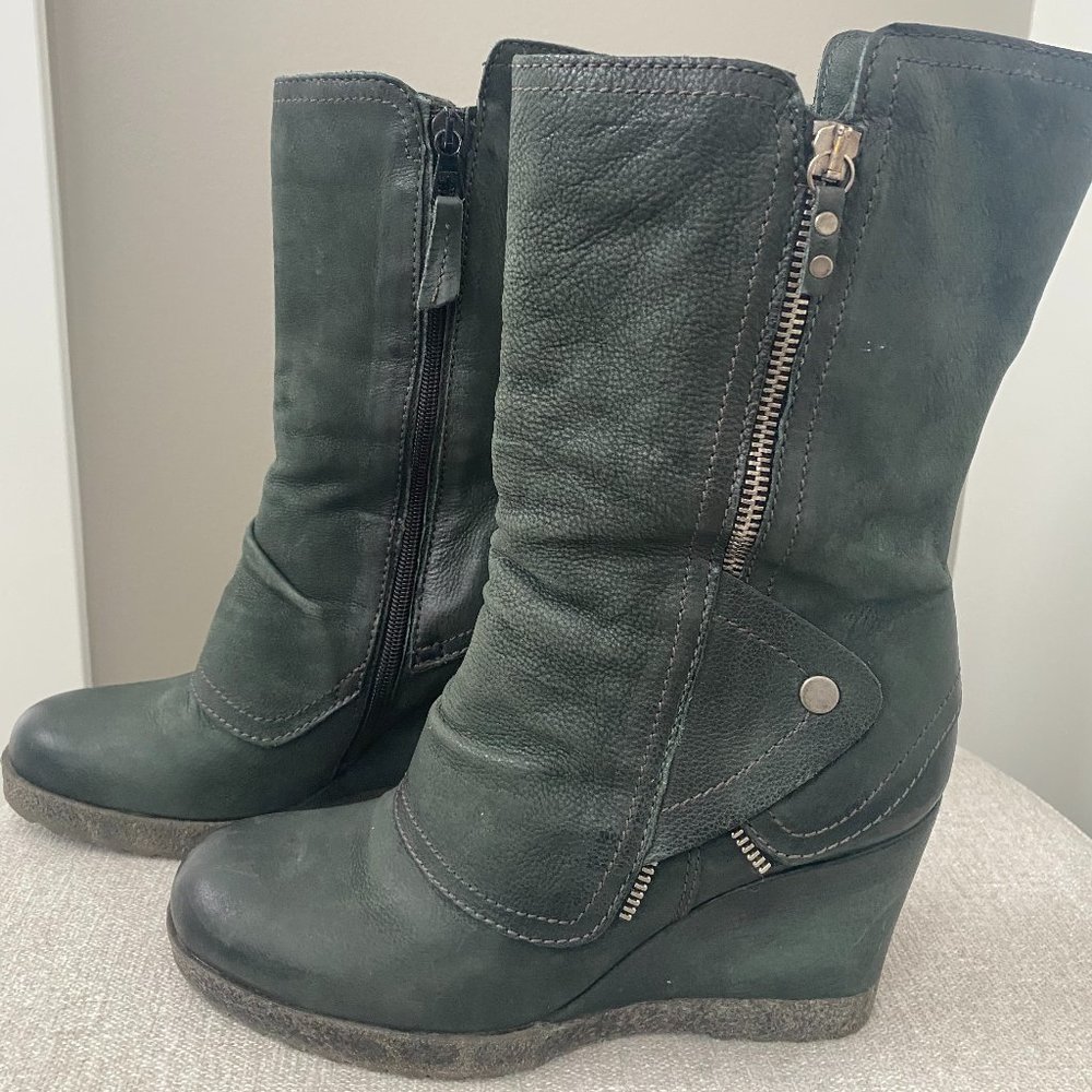 MJUS Olive Wedge Boots - Size 39